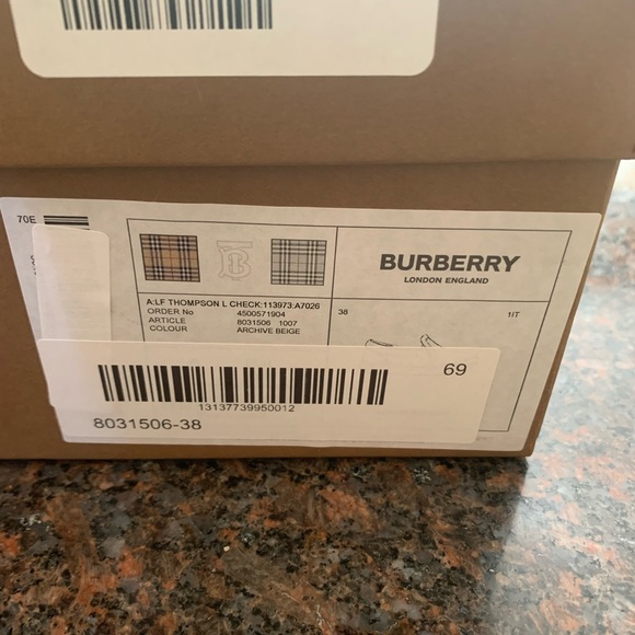 Burberry slide on sneakers - Picture 5 of 5